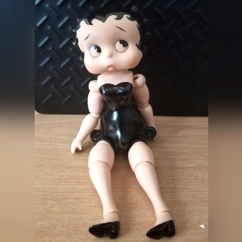 Vintage Used 1982 Betty Boop Black Dress Porcelain Doll.